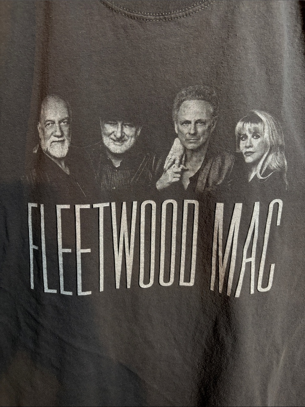 Fleetwood Mac 2013 Tour Men's Graphic Tee - Charcoal Gray - Picture 2 of 6